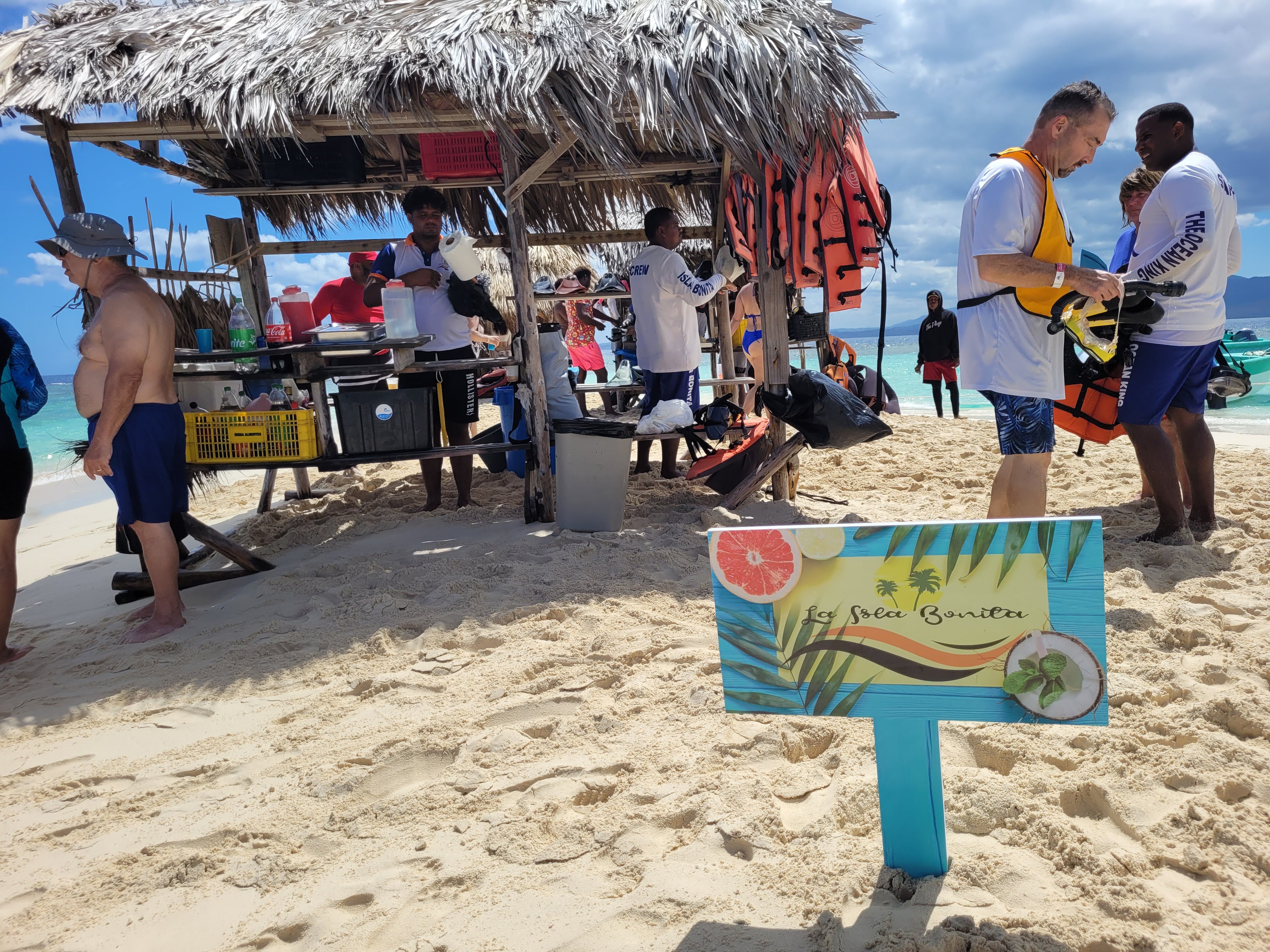 Paradise Island (Deluxe)