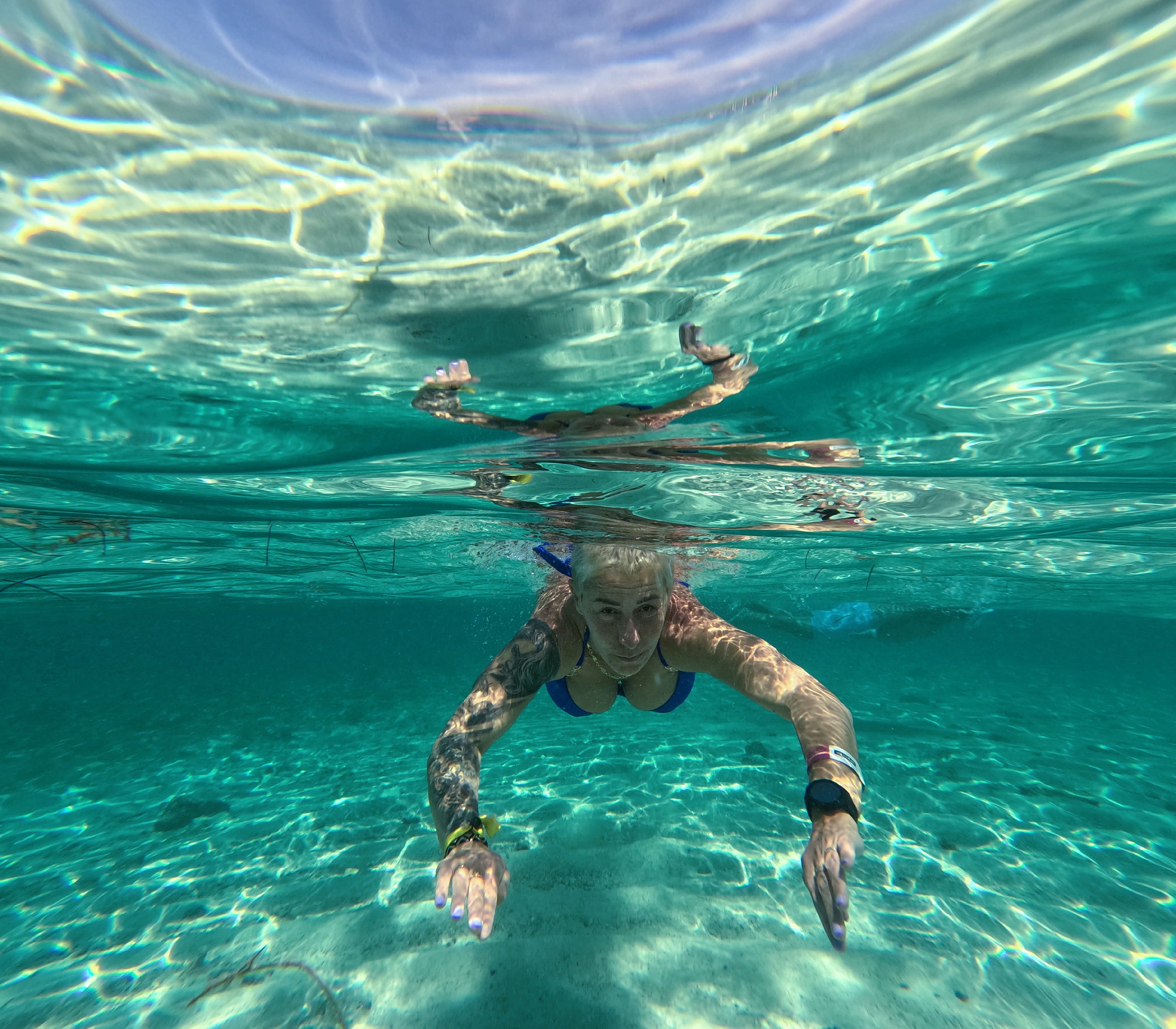 Paradise Island (Deluxe)